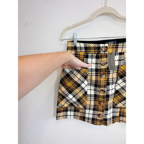 NWT Anthropologie Maeve button front plaid mini skirt size 4P - Picture 8 of 11